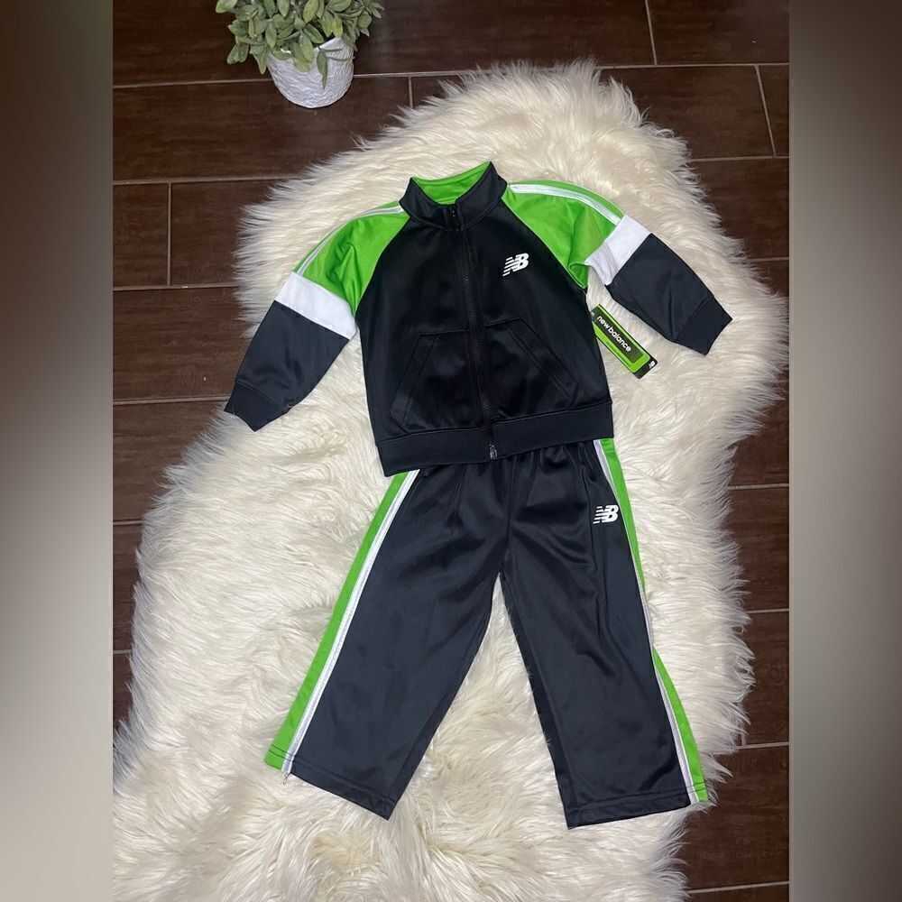 New Balance black/lime green tracksuit sz 24M